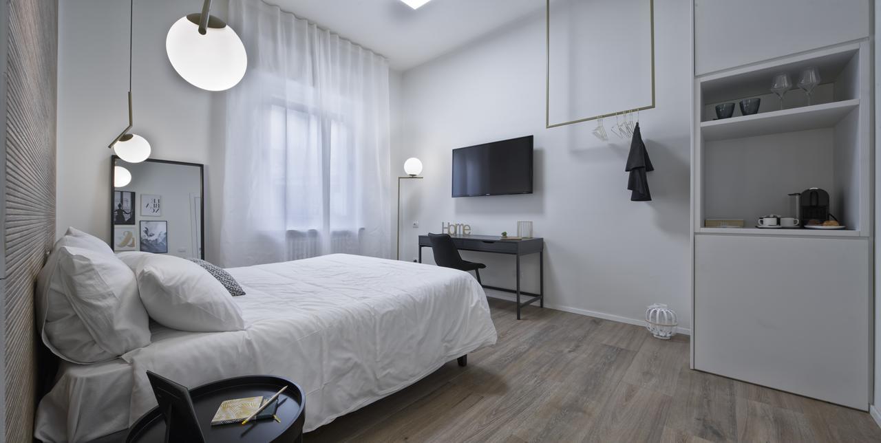 Suite Vogue Espresso Voghera Εξωτερικό φωτογραφία